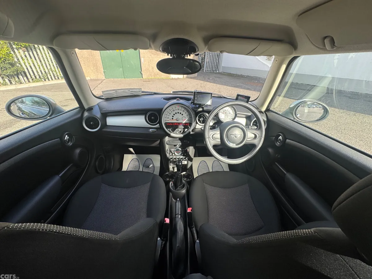 Mini Cooper Hatchback, Petrol, 2014, Black