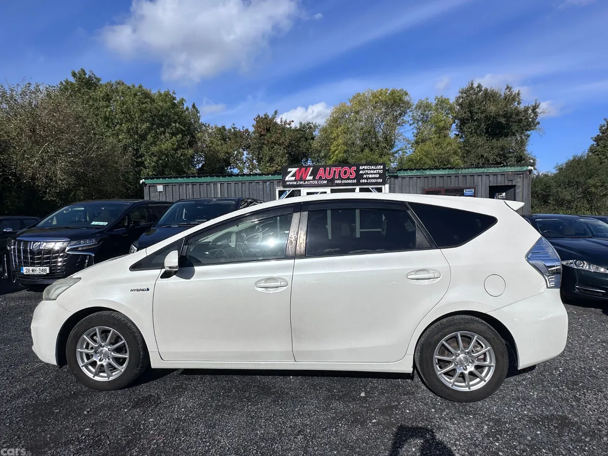 Toyota Prius MPV, Petrol Hybrid, 2012, White