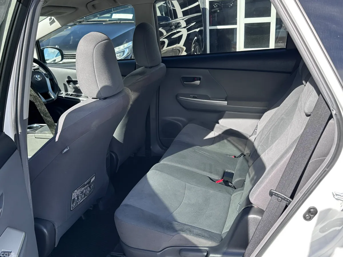 Toyota Prius MPV, Petrol Hybrid, 2012, White