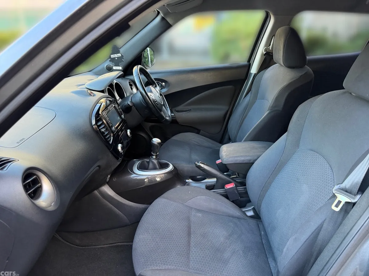 Nissan Juke SUV, Diesel, 2014, Grey