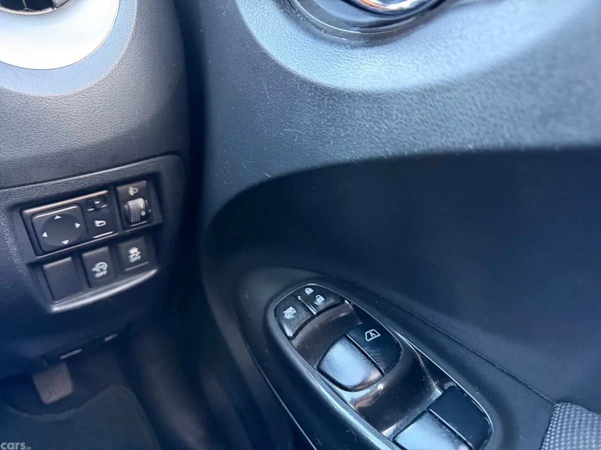 Nissan Juke SUV, Diesel, 2014, Grey