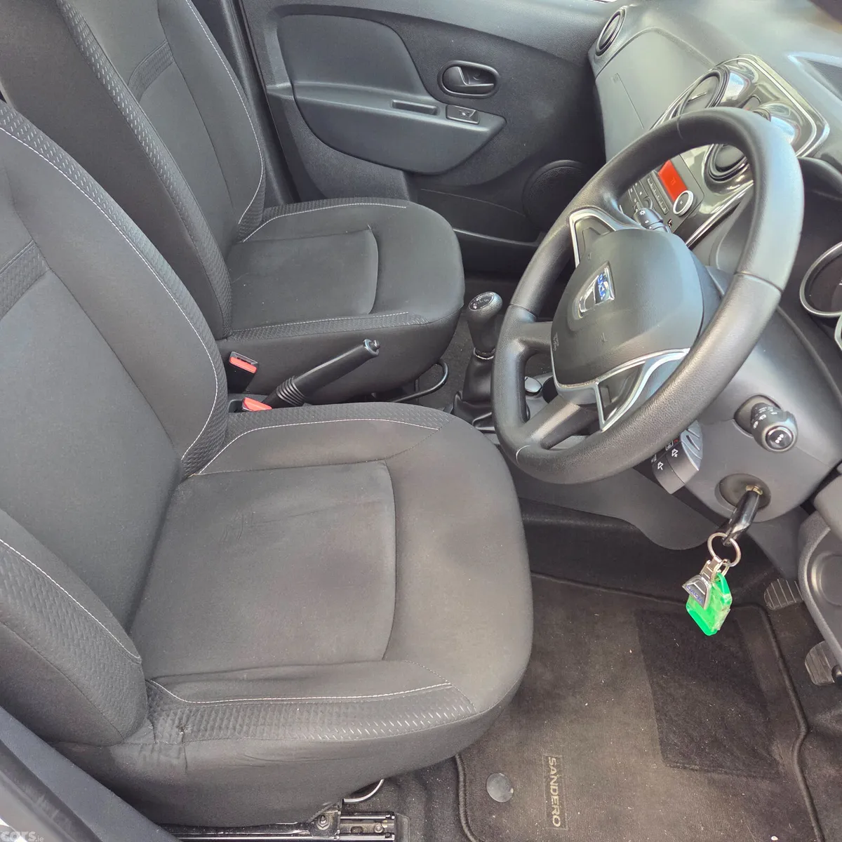 Dacia Sandero Hatchback, Petrol, 2017, White