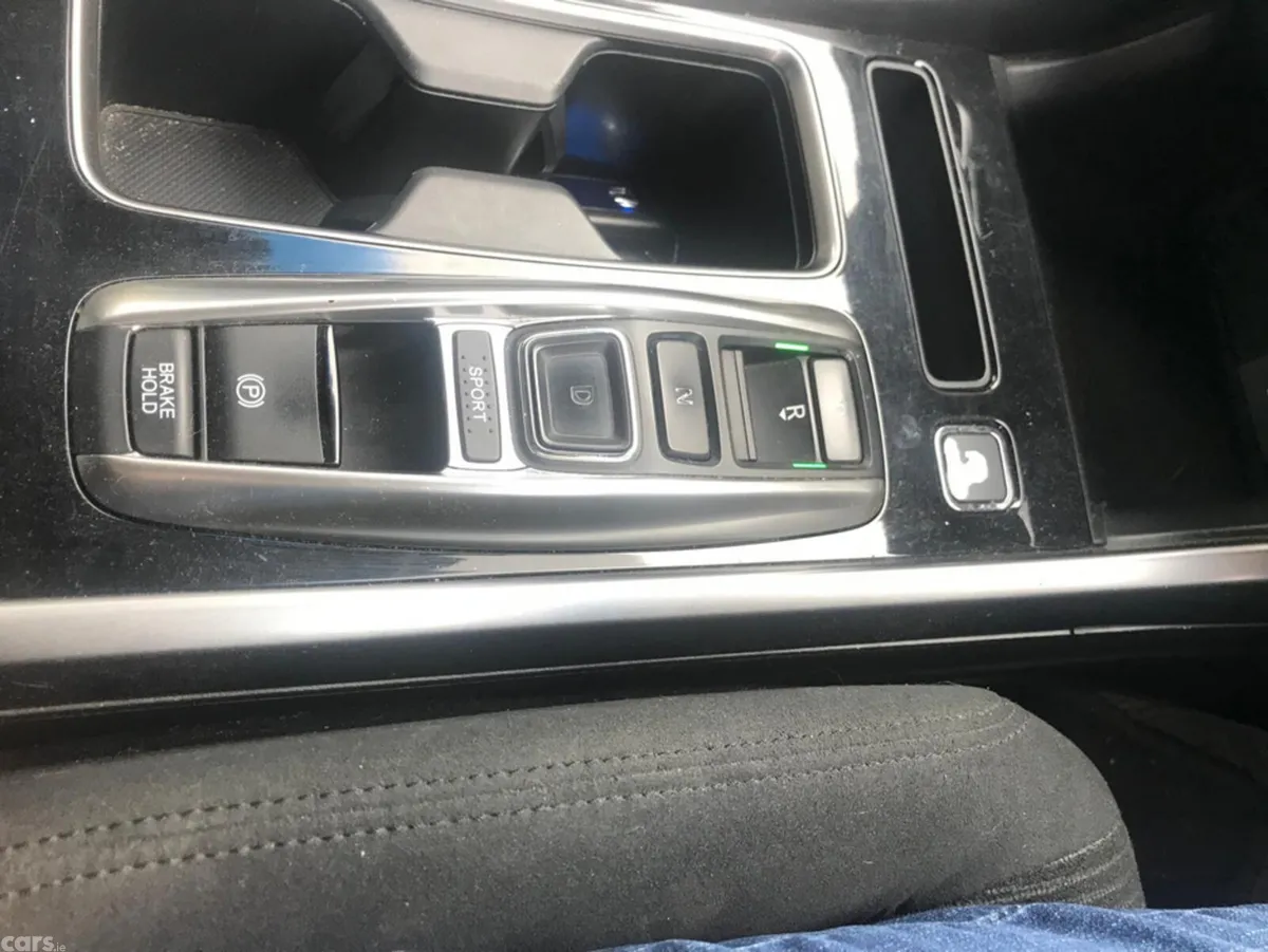 Honda Accord Saloon, Petrol Hybrid, 2017, Grey