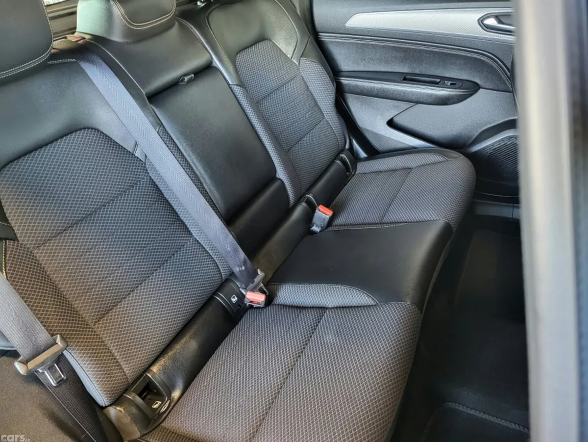 Renault Arkana Hatchback, Petrol, 2024, Blue