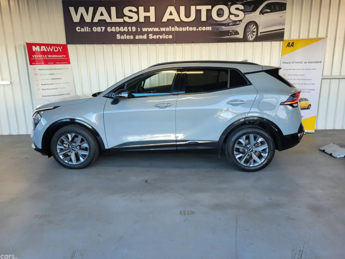 Kia Sportage MPV, Petrol Hybrid, 2024, Grey