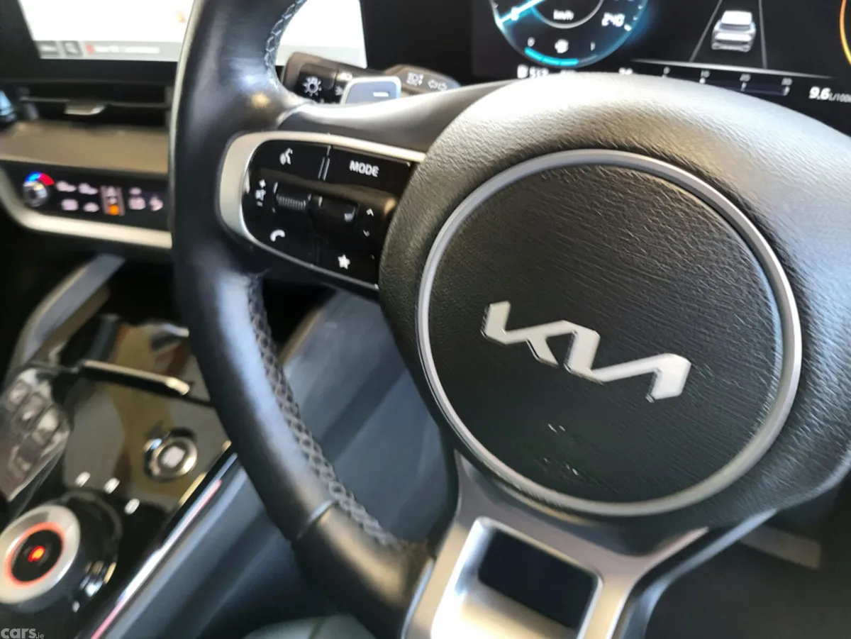 Kia Sportage MPV, Petrol Hybrid, 2024, Grey