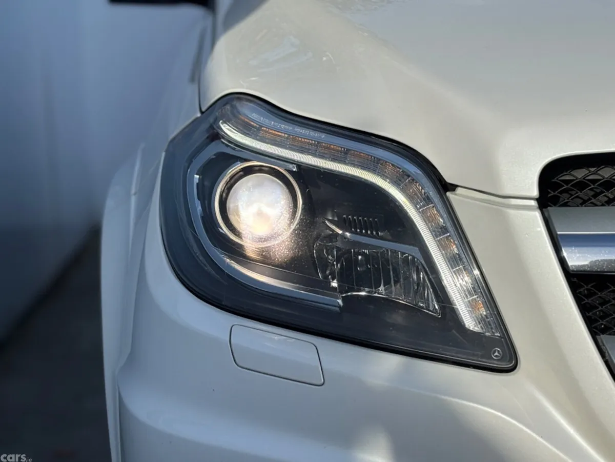 Mercedes-Benz GL-Class Van, Diesel, 2016, White