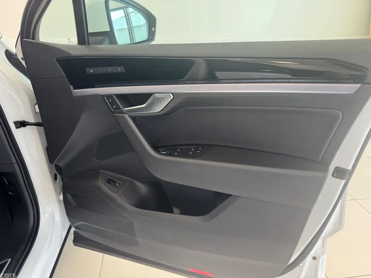Volkswagen Touareg SUV, Diesel, 2020, White