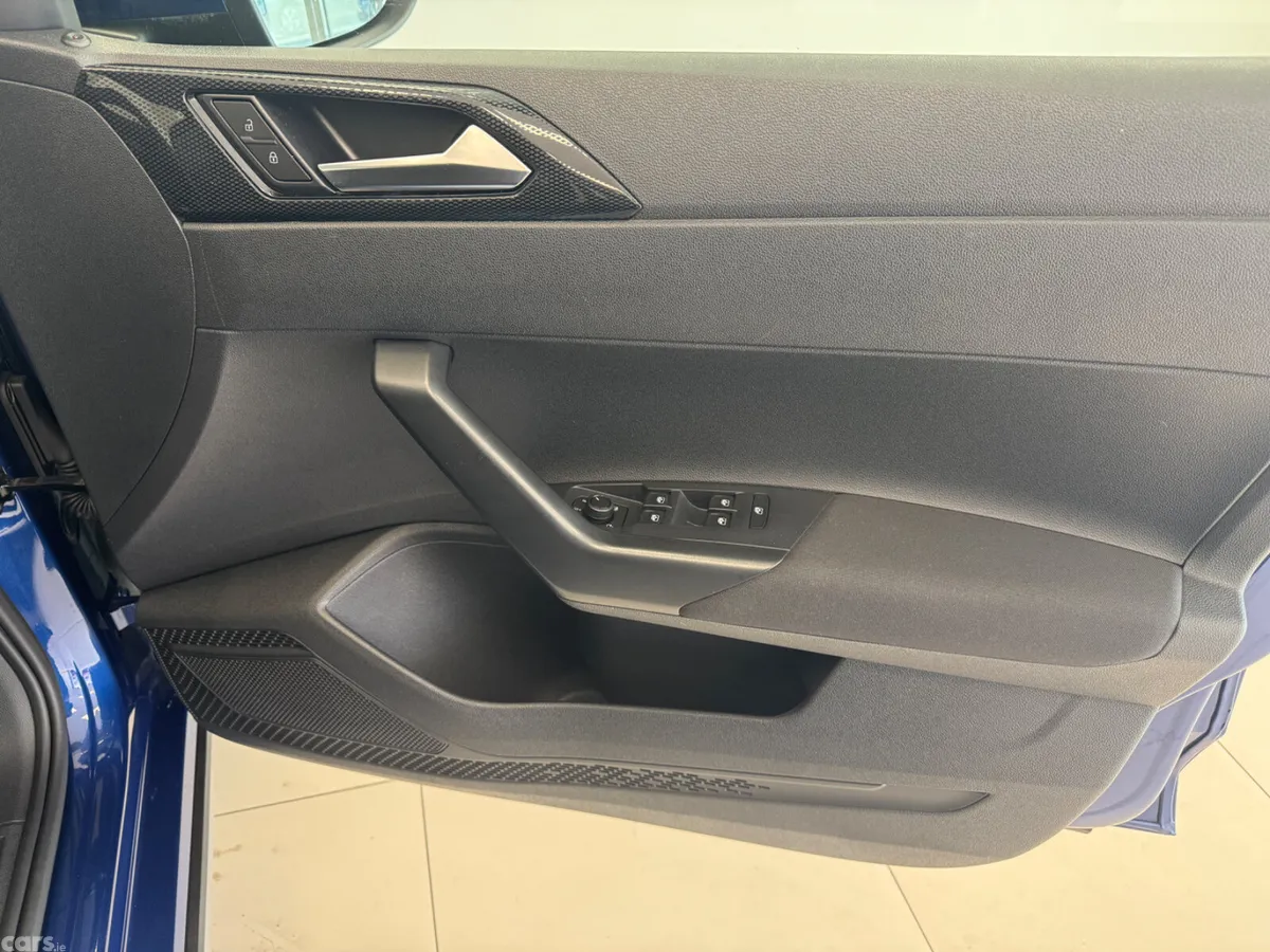 Volkswagen Taigo SUV, Petrol, 2025, Blue