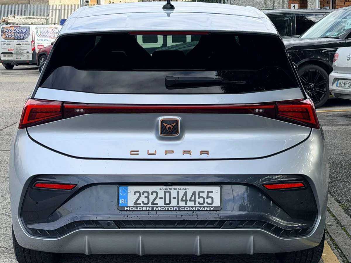 Cupra Born Estate, Electric, 2023, Grey