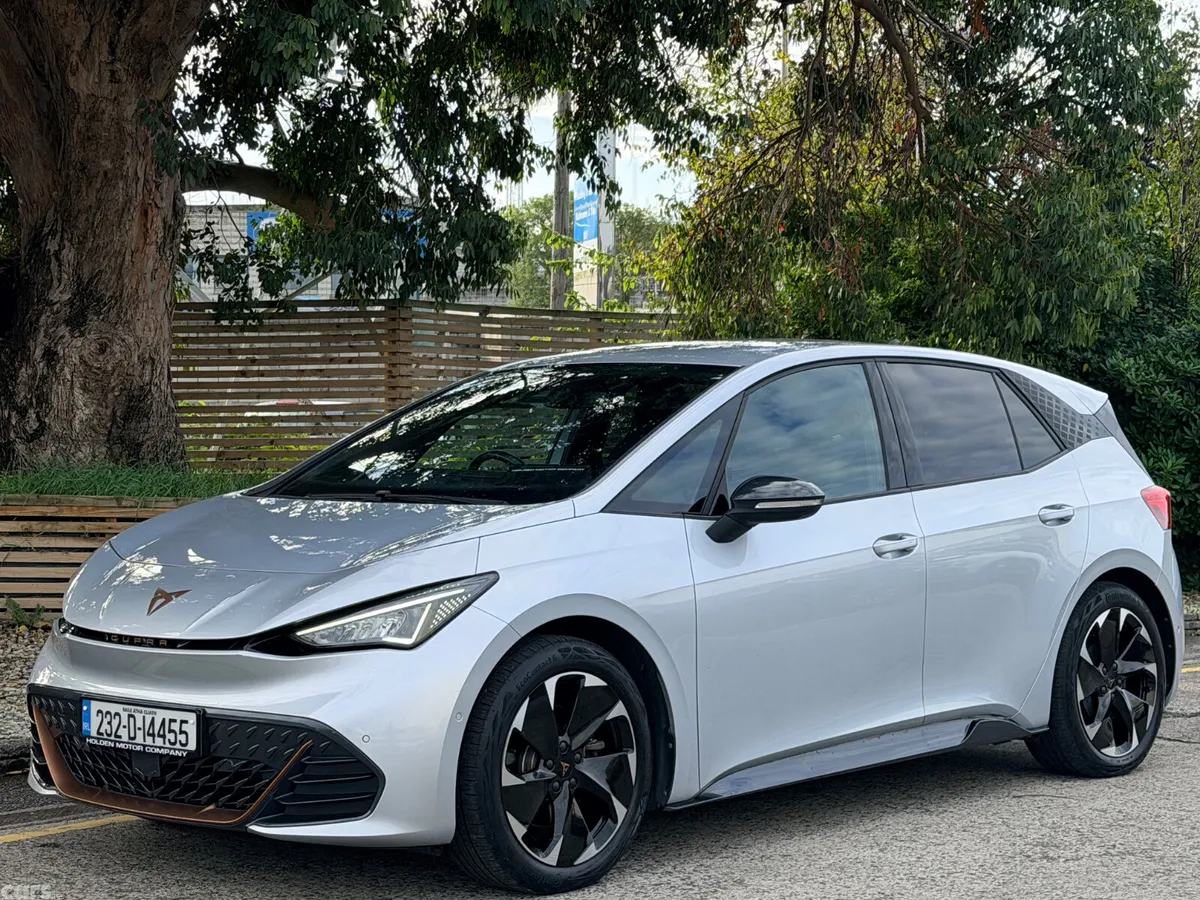 Cupra Born Estate, Electric, 2023, Grey