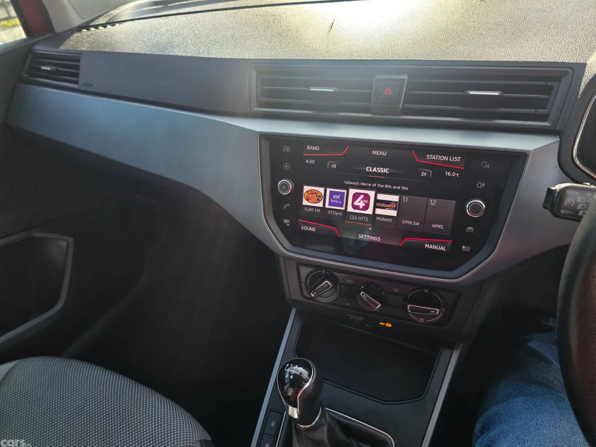 SEAT Arona SUV, Diesel, 2018, Red