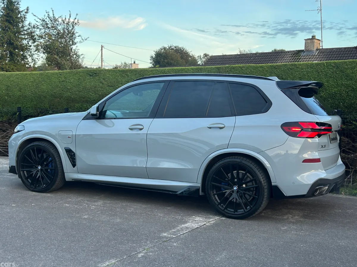 BMW X5 SUV, Petrol Hybrid, 2024, Grey