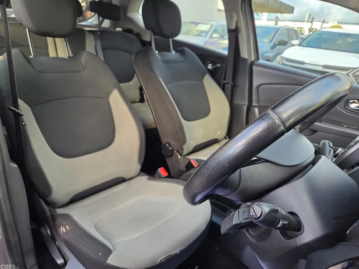 Renault Captur Hatchback, Diesel, 2015, Grey