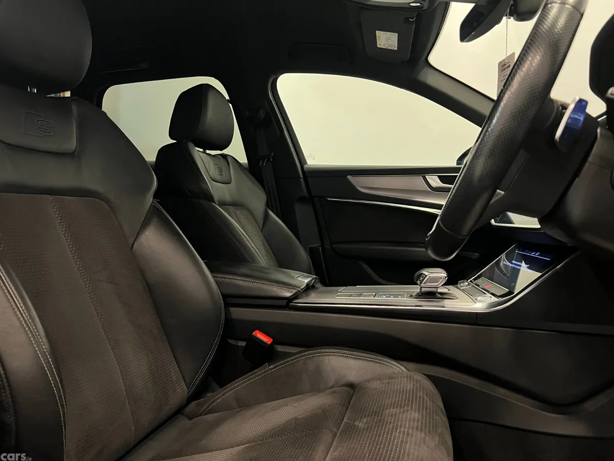Audi A6 Estate, Diesel, 2019, Blue