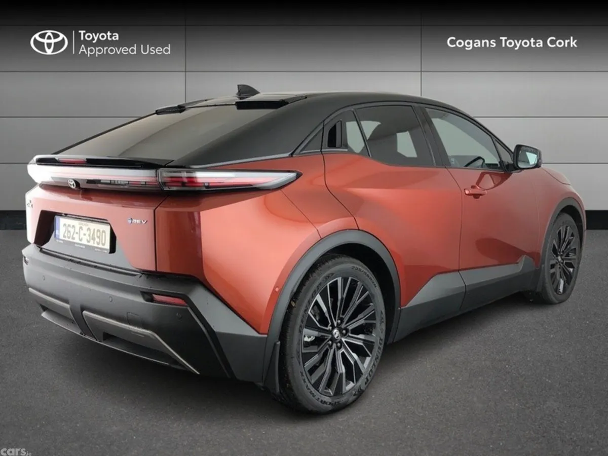 Toyota C-HR Estate, Electric, 2026, Brown