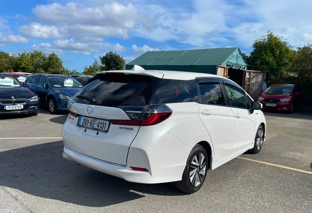 Honda Shuttle Estate, Petrol Hybrid, 2020, White