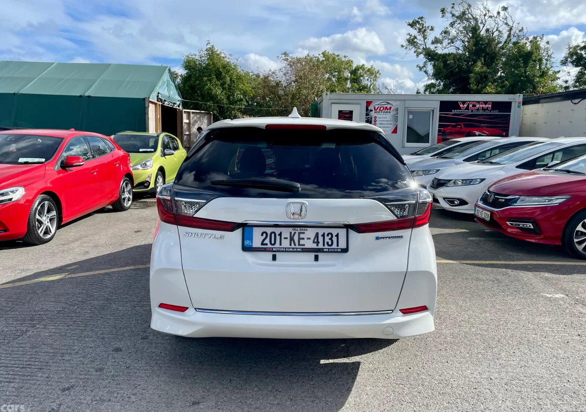 Honda Shuttle Estate, Petrol Hybrid, 2020, White