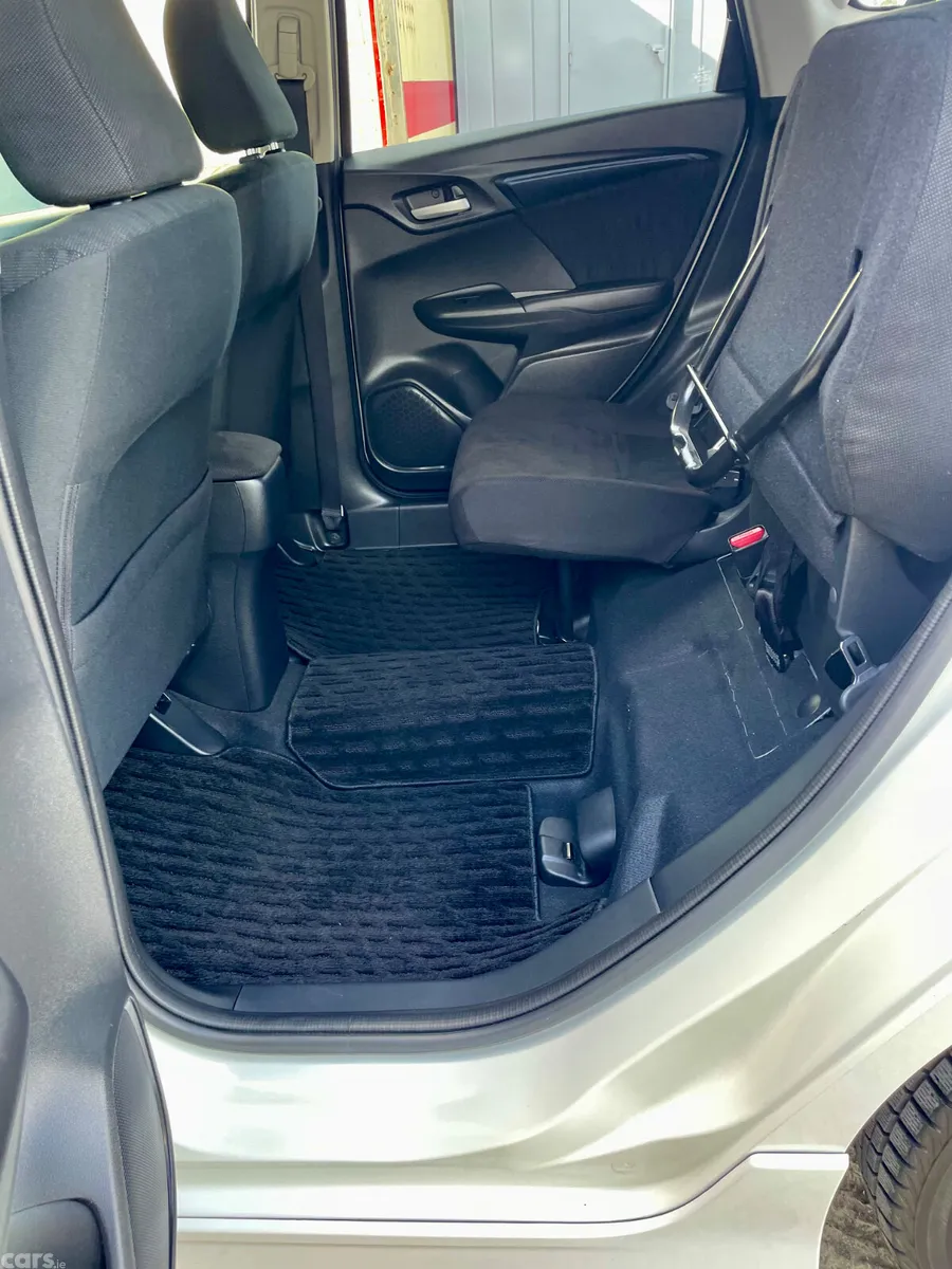 Honda Shuttle Estate, Petrol Hybrid, 2020, White