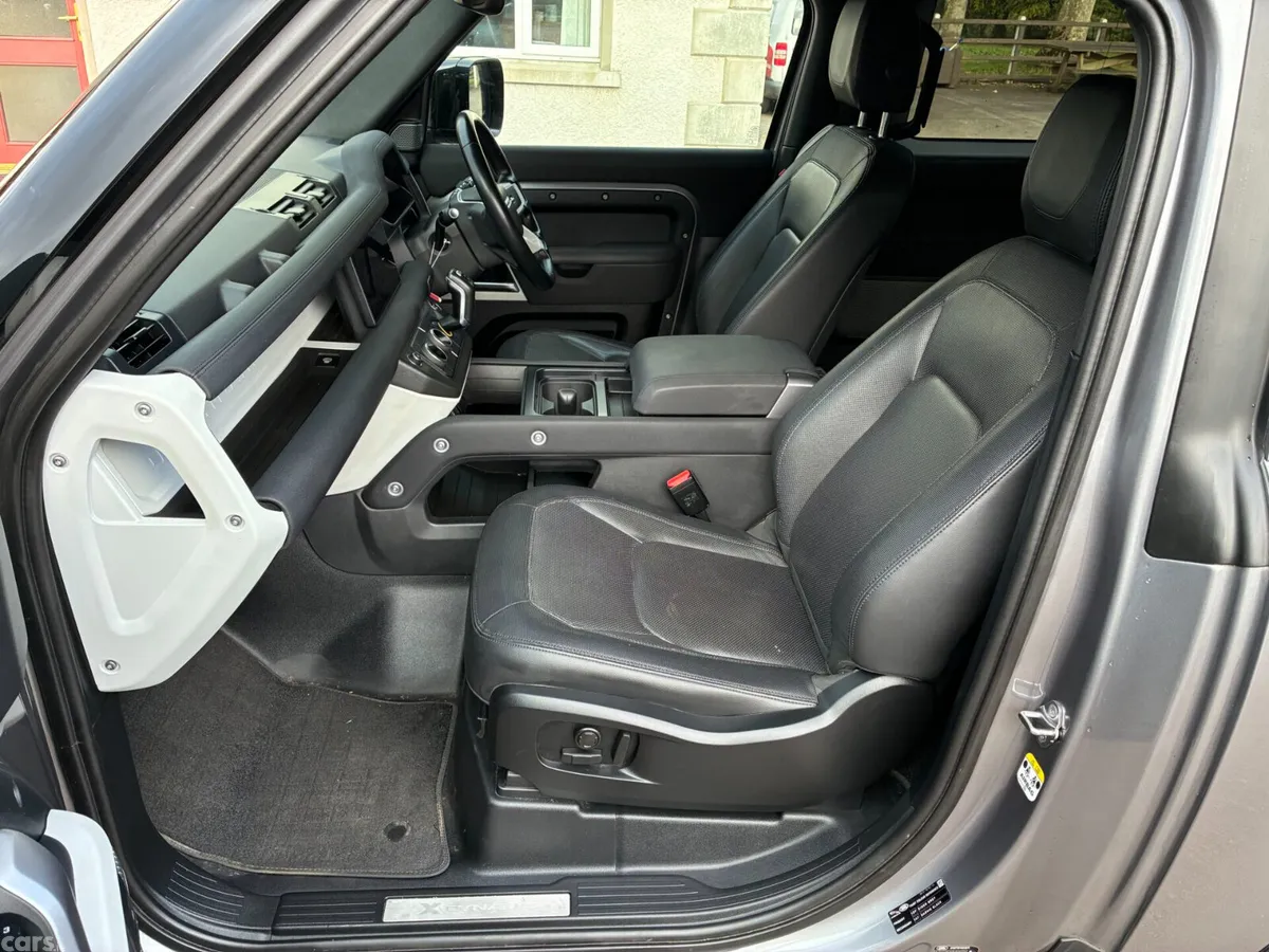 Land Rover Defender SUV, Diesel, 2023, Grey