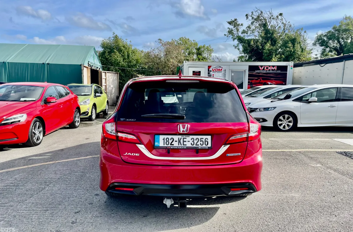 Honda Jade Estate, Petrol Hybrid, 2018, Red