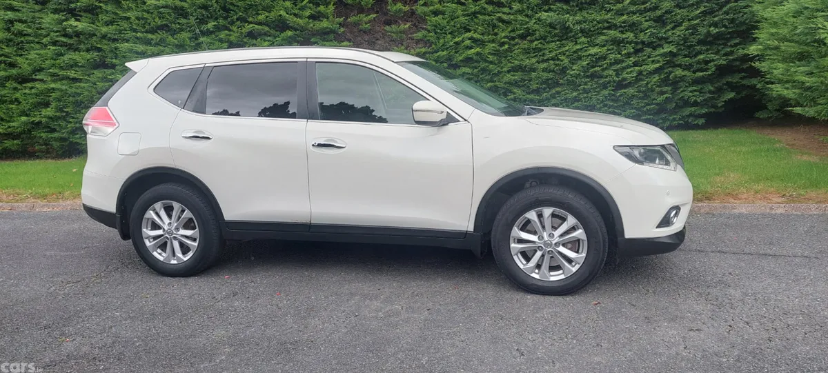 Nissan X-Trail SUV, Diesel, 2016, White