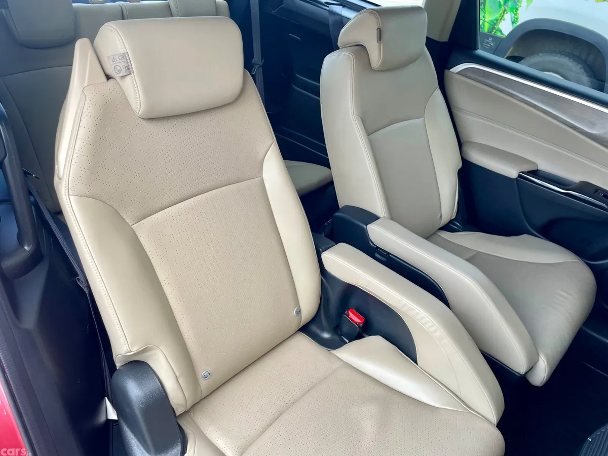 Honda Jade Estate, Petrol Hybrid, 2018, Red