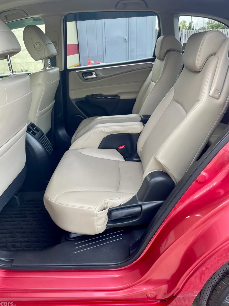 Honda Jade Estate, Petrol Hybrid, 2018, Red