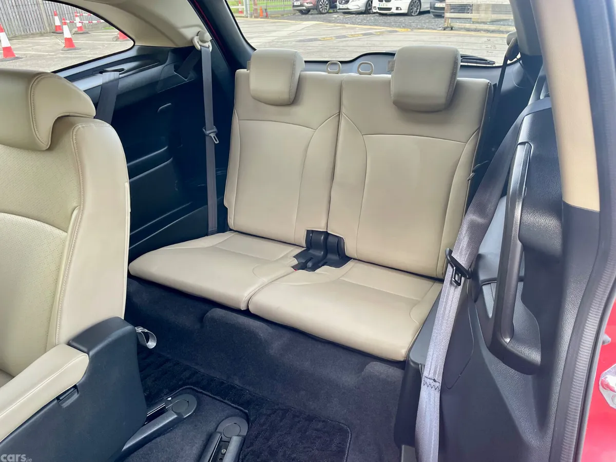 Honda Jade Estate, Petrol Hybrid, 2018, Red