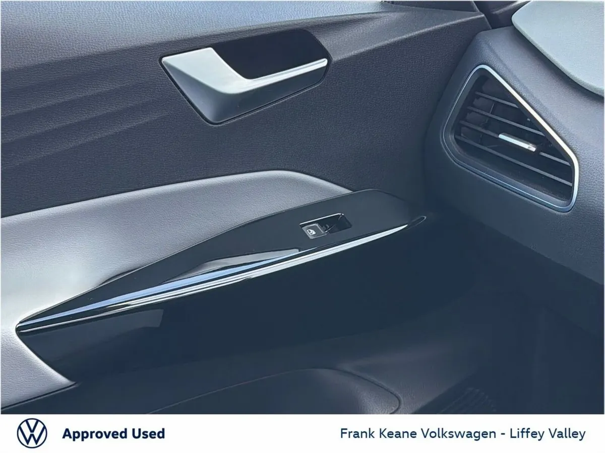 Volkswagen ID.3 Hatchback, Electric, 2023, White