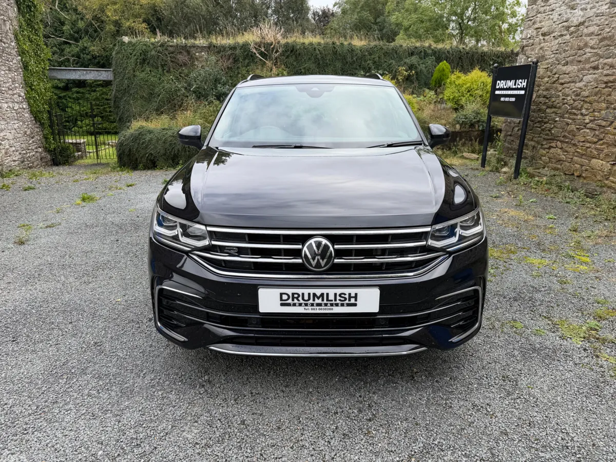 Volkswagen Tiguan SUV, Petrol Plug-in Hybrid, 2023, Black