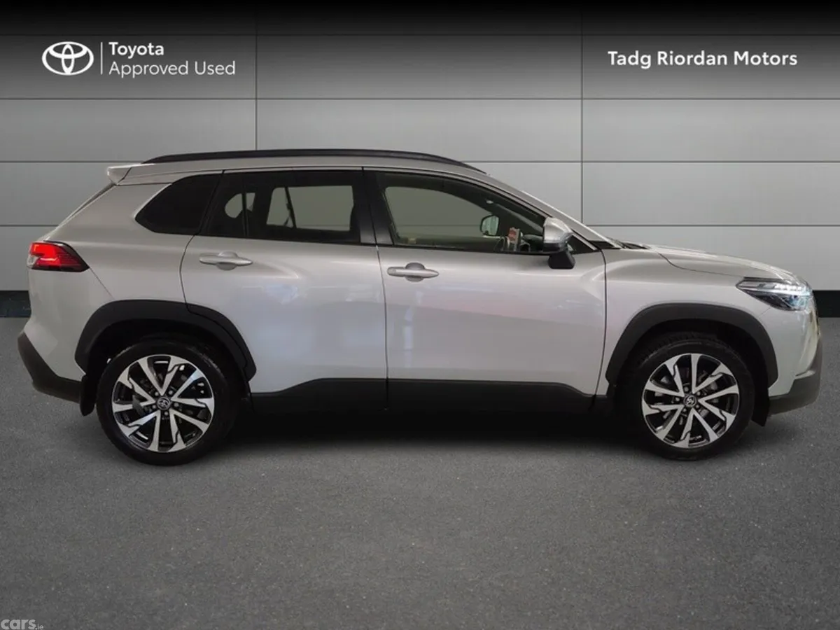 Toyota Corolla Cross Hatchback, Petrol Hybrid, 2024, Silver