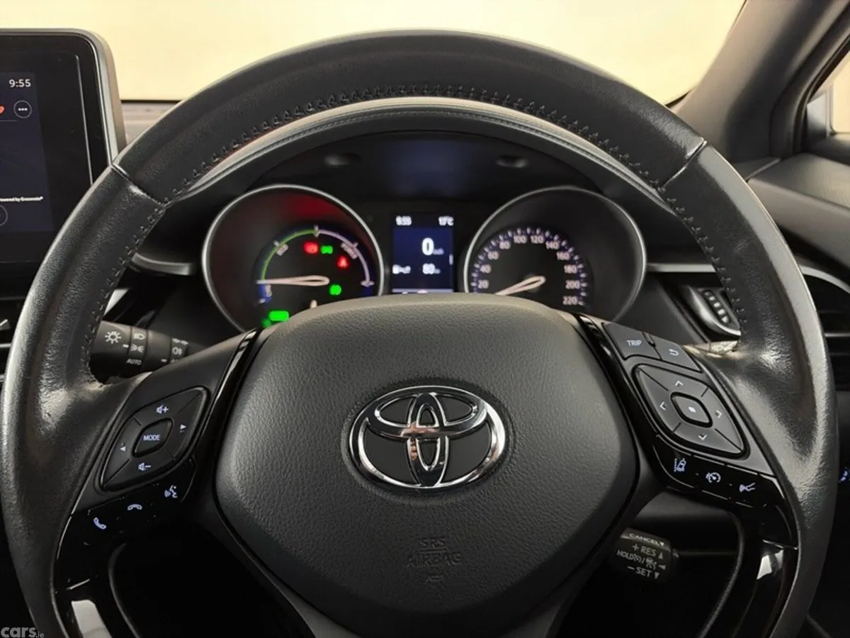 Toyota C-HR SUV, Petrol Hybrid, 2022, Blue
