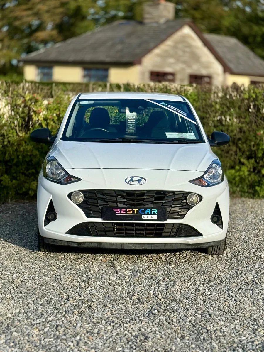 Hyundai i10 Hatchback, Petrol, 2023, White