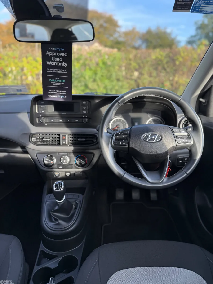 Hyundai i10 Hatchback, Petrol, 2023, White