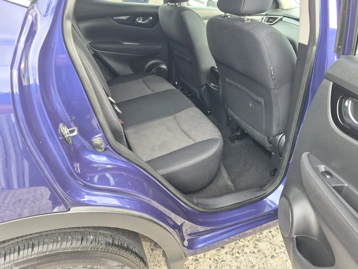 Nissan Qashqai Hatchback, Petrol, 2014, Blue