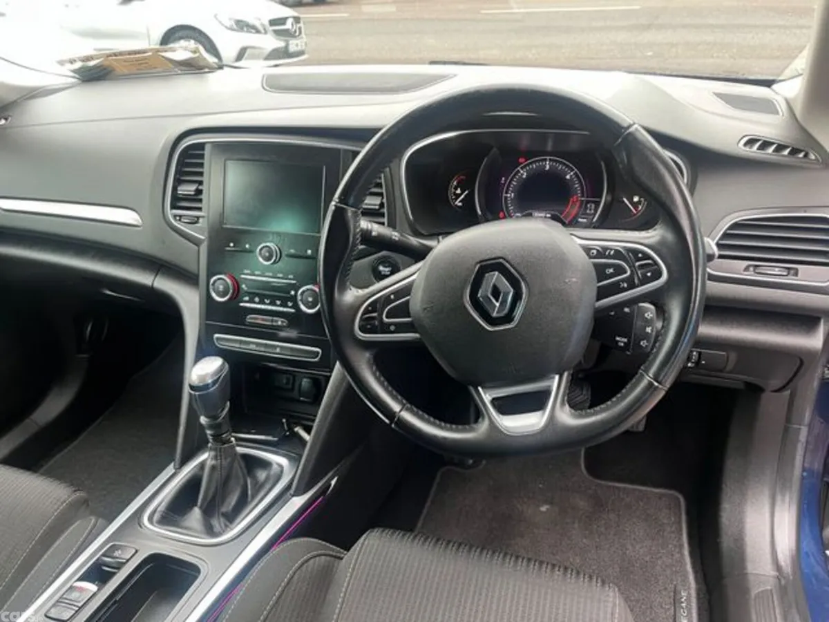 Renault Megane Hatchback, Diesel, 2019, Blue