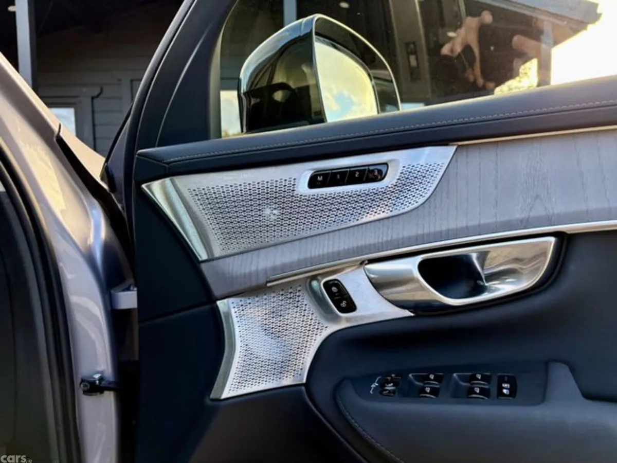 Volvo XC90 SUV, Petrol Hybrid, 2026, Silver