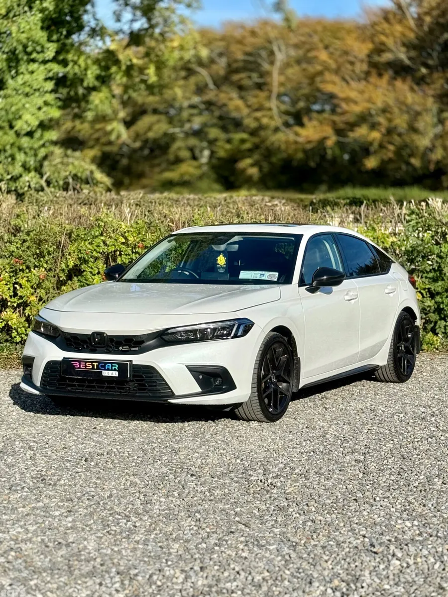 Honda Civic Hatchback, Petrol Hybrid, 2024, White