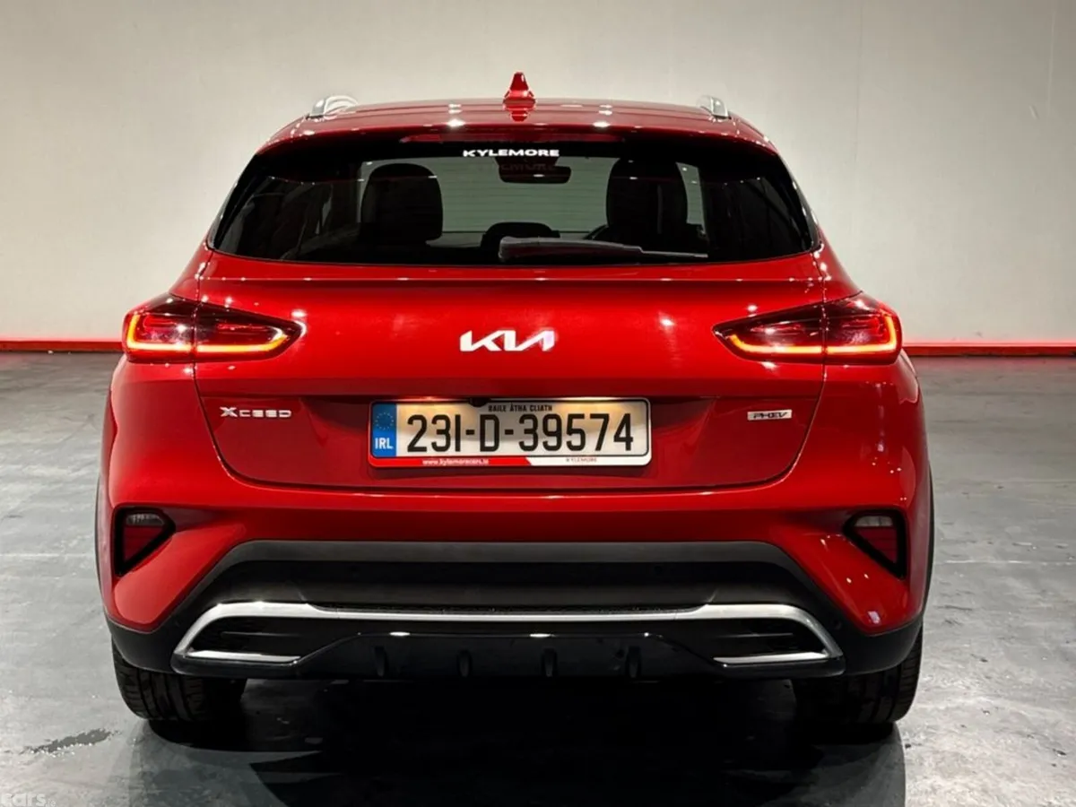 Kia XCeed Hatchback, Petrol Plug-in Hybrid, 2023, Red