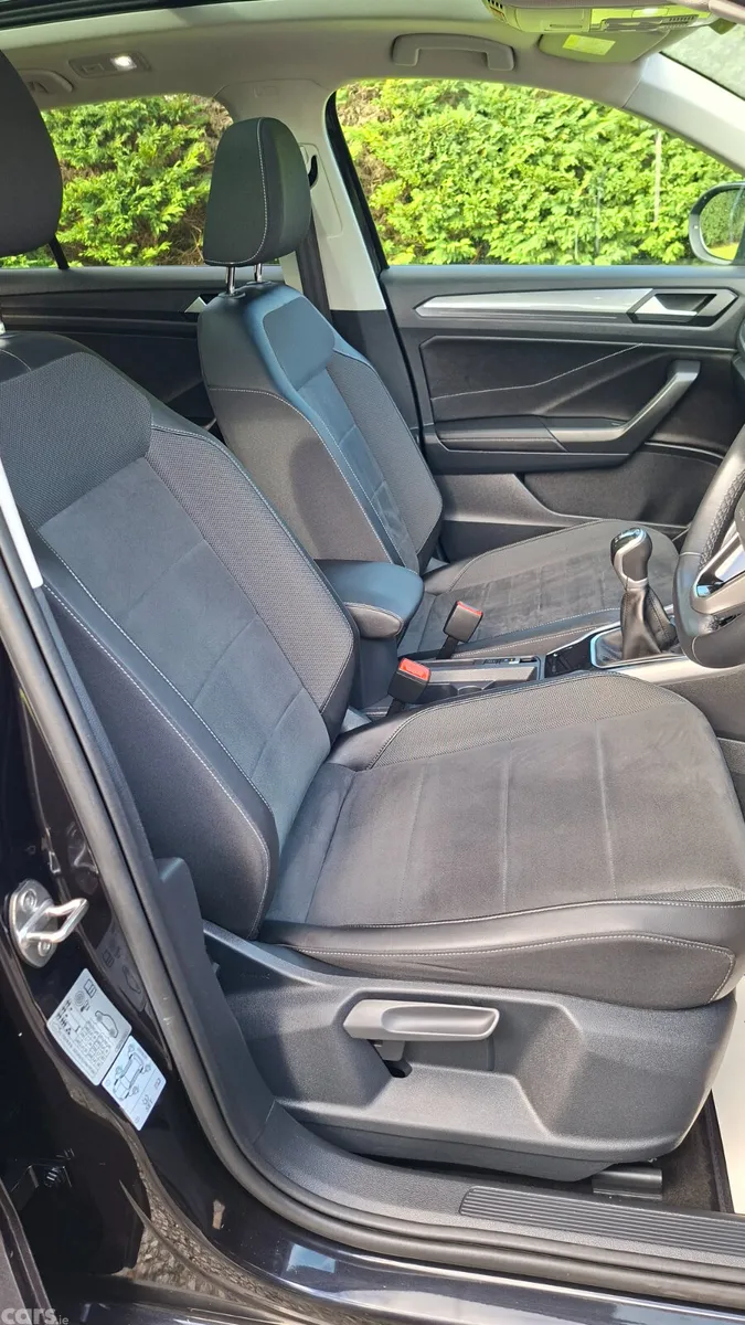 Volkswagen T-Roc SUV, Petrol, 2022, Black