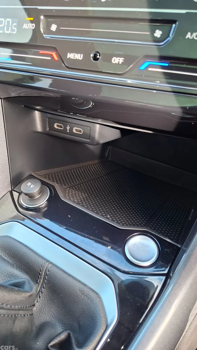 Volkswagen T-Roc SUV, Petrol, 2022, Black