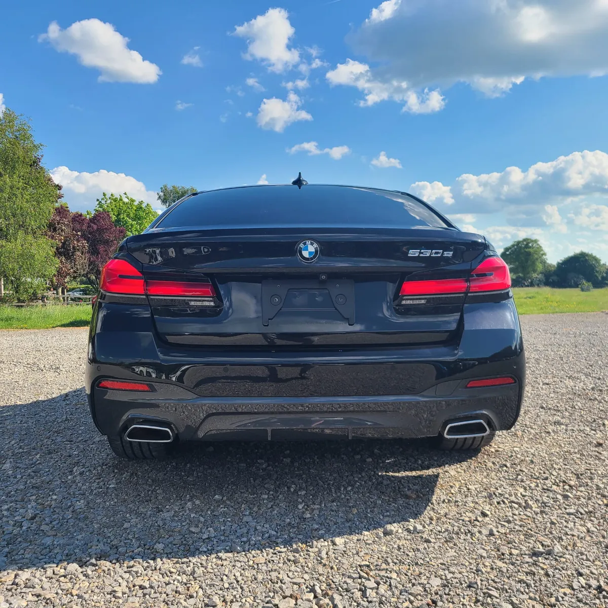 BMW 5-Series Saloon, Petrol Plug-in Hybrid, 2021, Blue