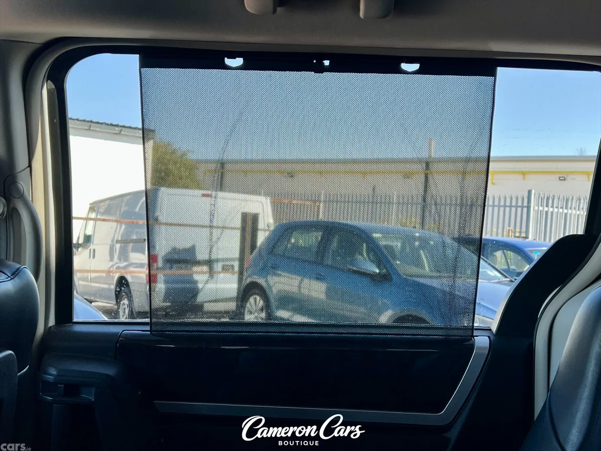 Chrysler Grand Voyager MPV, Diesel, 2014, White
