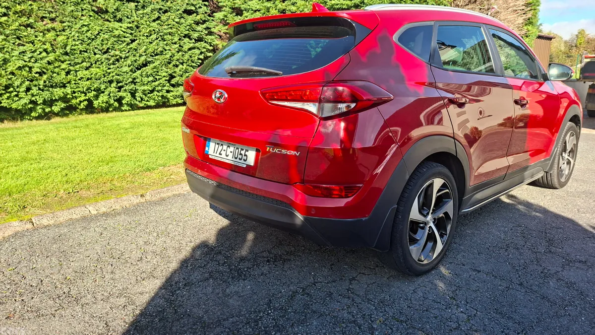 Hyundai Tucson SUV, Diesel, 2017, Red