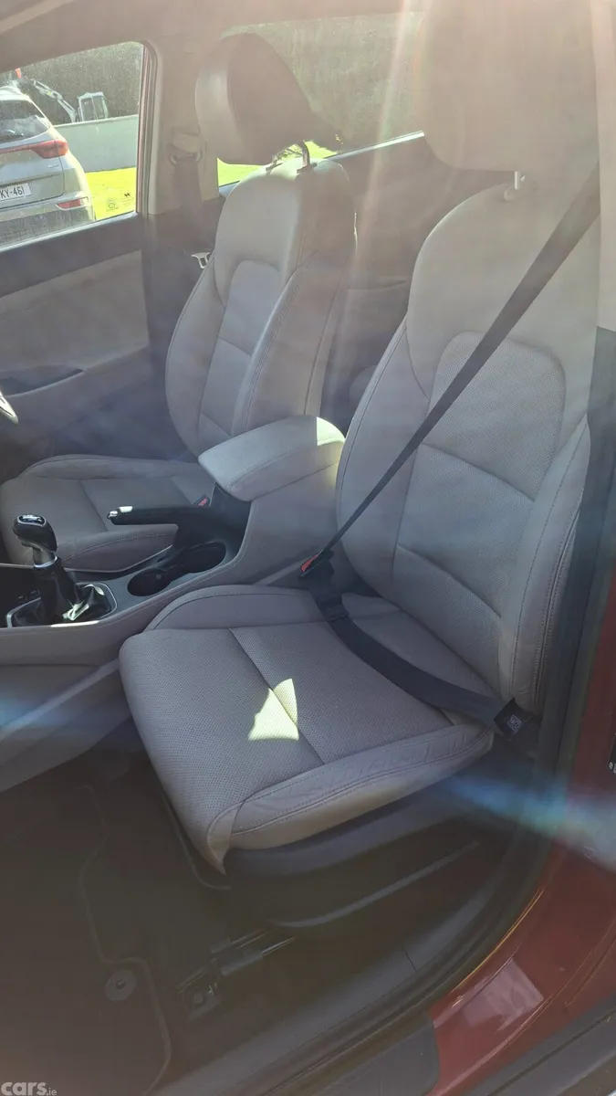 Hyundai Tucson SUV, Diesel, 2017, Red