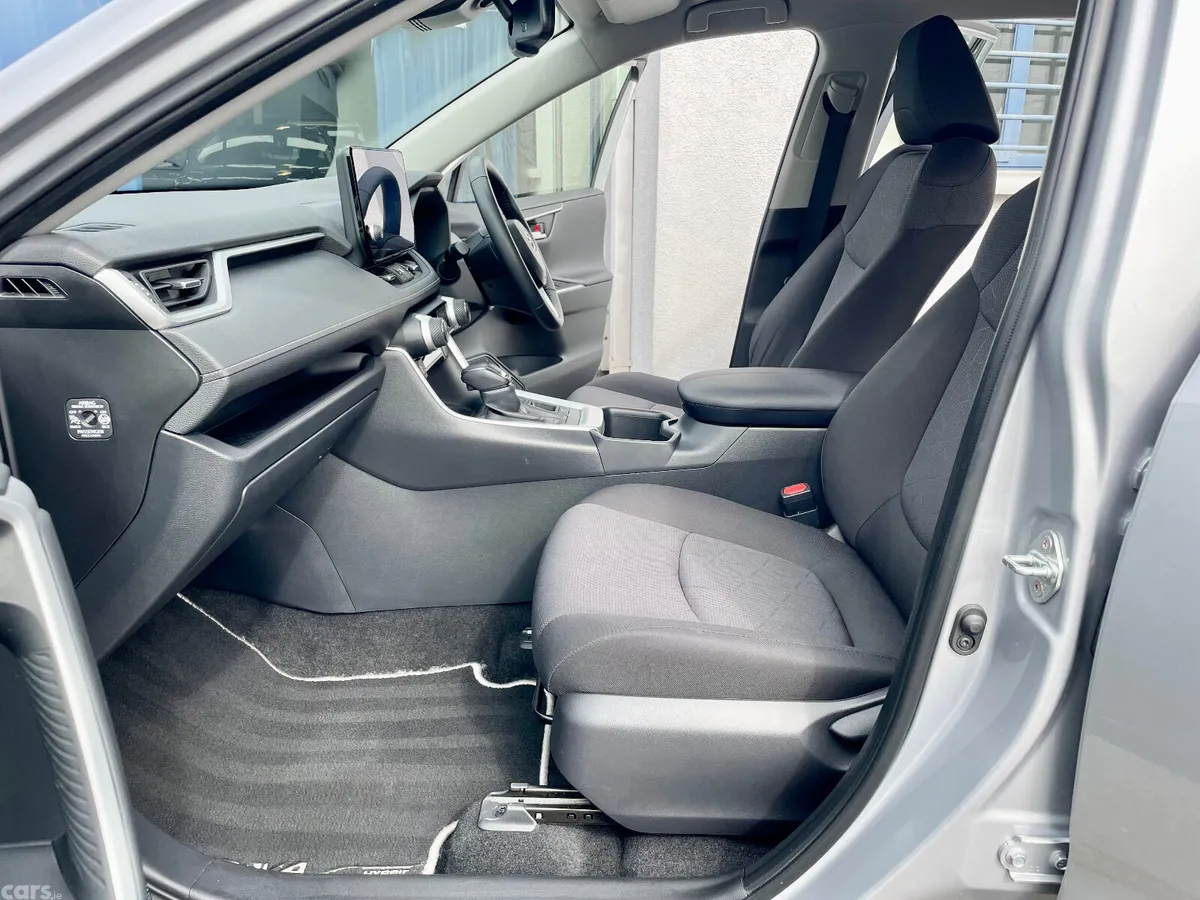 Toyota RAV4 SUV, Petrol Hybrid, 2024, Grey