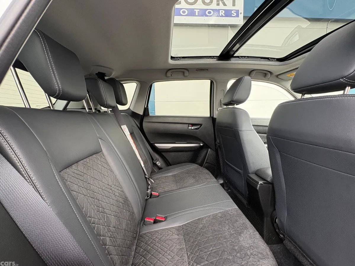 Suzuki Vitara SUV, Petrol Hybrid, 2024, White