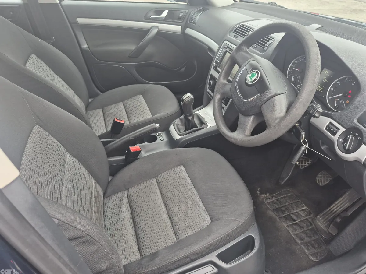 Skoda Octavia Estate, Diesel, 2012, Blue