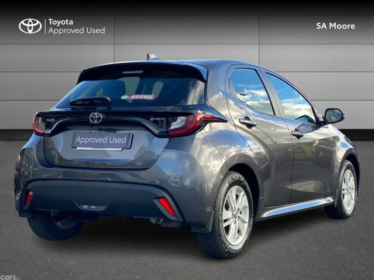 Toyota Yaris Hatchback, Petrol Hybrid, 2024, Grey